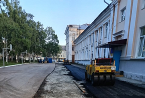 ООО «Капторстрой» продолжает восстановление благоустройства, нарушенного в ходе замены сетей водоотведения